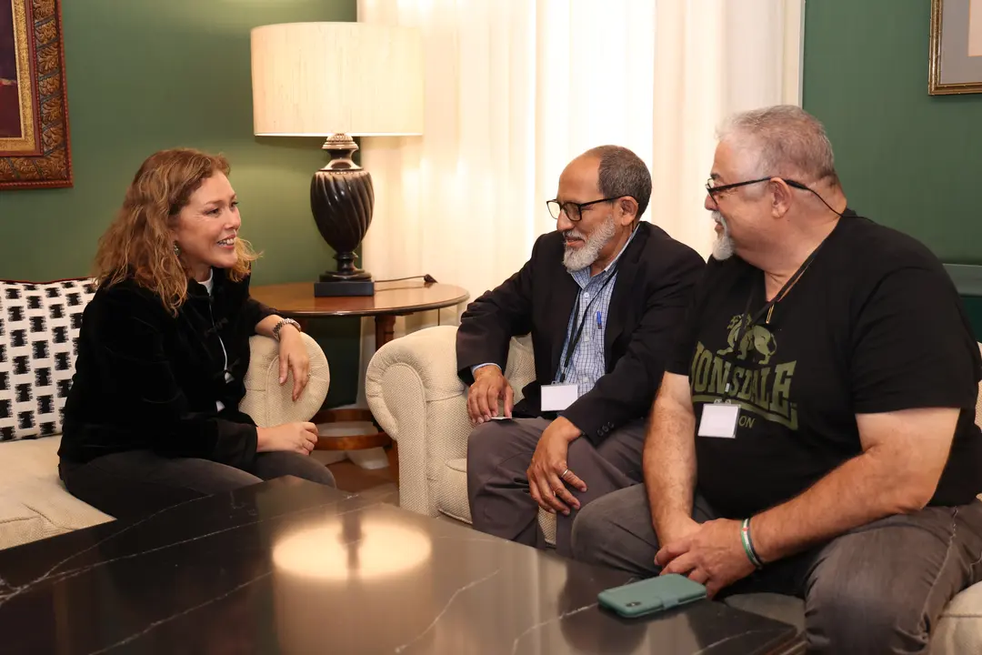 16b229e2-e586-4504-baa5-28df753850ab