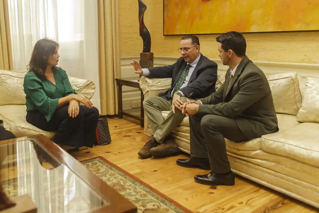 Olivia Duque en el Parlamento&nbsp;