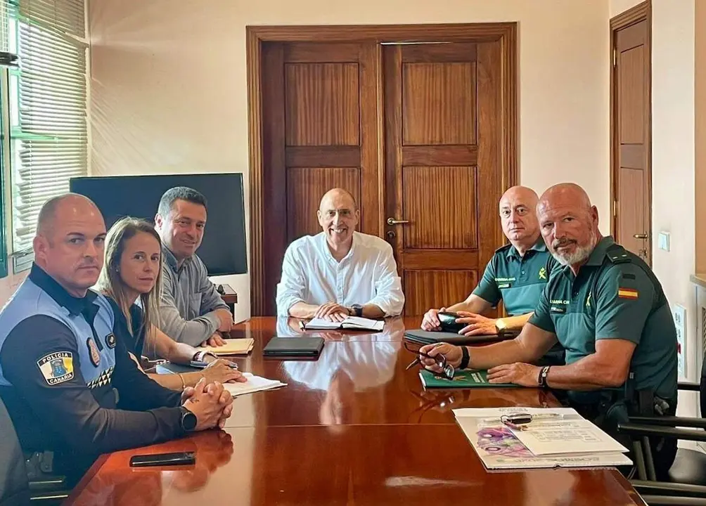 reuni&oacute;n en la Delegaci&oacute;n del Gobierno