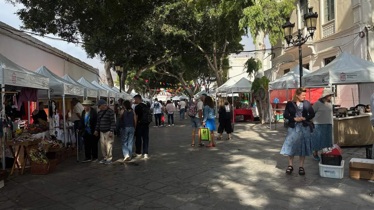 El mercado tradicional de Har&iacute;a conmemora su 25 aniversario 1