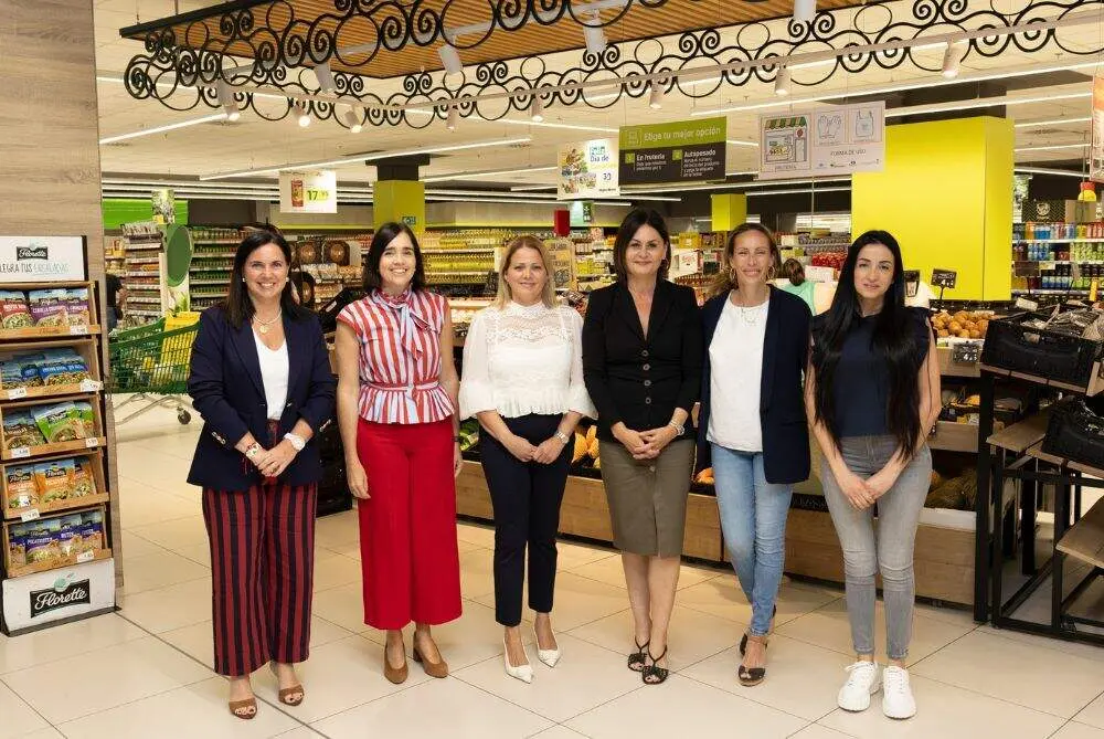 Fundaci&oacute;n DinoSol y Banco Santander impulsan becas para personas con discapacidad