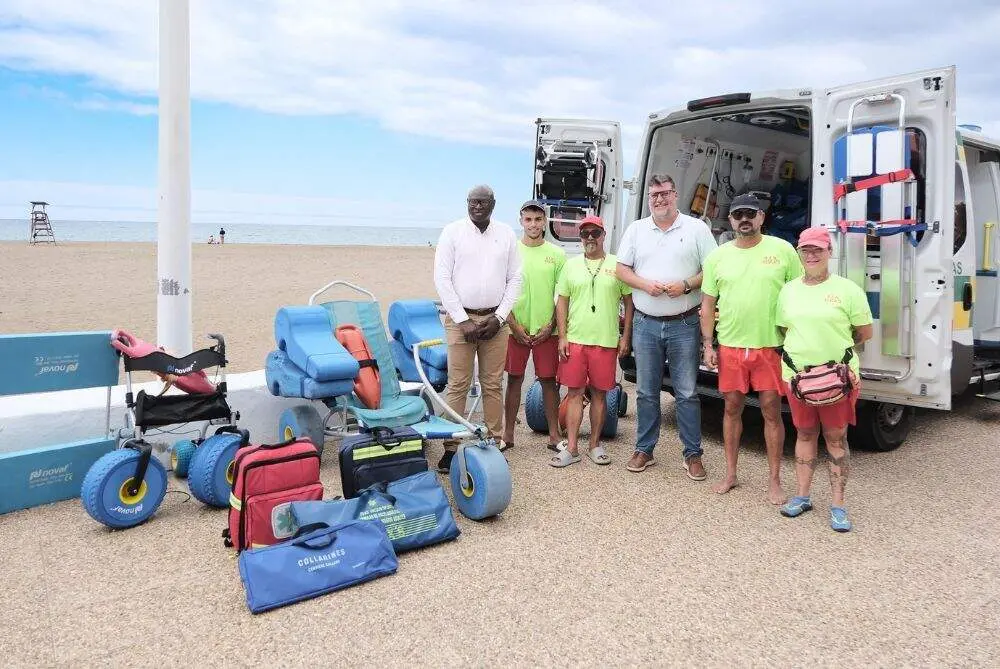 Servicios de socorrismo en la playa de Guacimeta