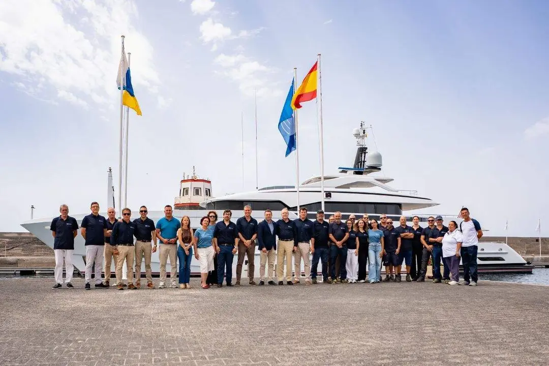 Izado Bandera Azul Puerto Calero