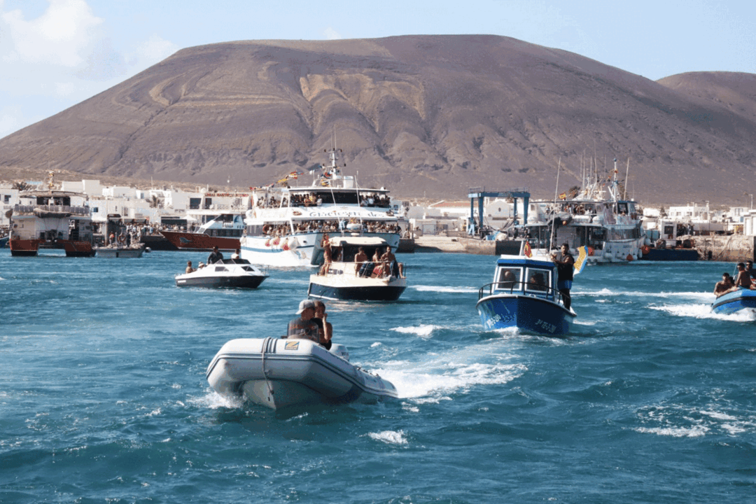 Procesi&oacute;n mar&iacute;tima en La Graciosa