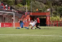 Una jugada del partido