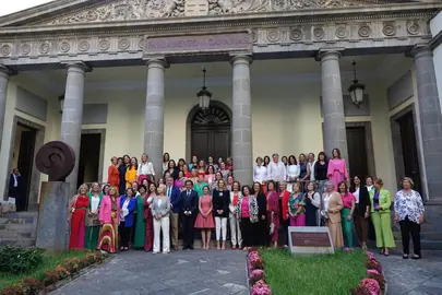 Homenaje a las mujeres parlamentarias