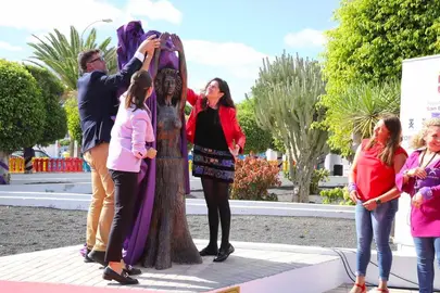 Escultura víctimas de violencia de género