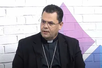 Cristobal Déniz, obispo auxiliar de Canarias en el Magazine de Biosfera TV