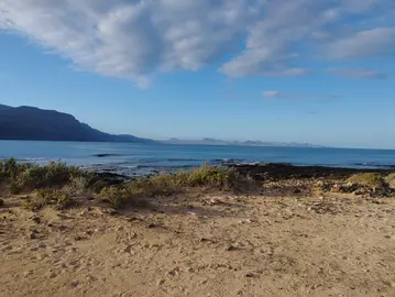 Vista de Famara desde La Graciosa.