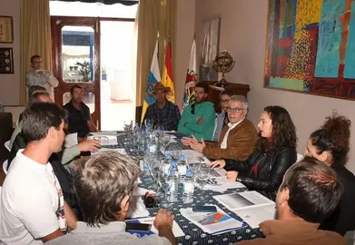 Reunión sobre acuicultura en el Real Club Náutico de Arrecife