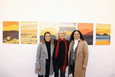 Kathrin Baenziger en el centro de la imagen