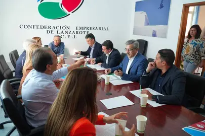 Reunión Román Rodríguez y Óscar Noda con la CEL