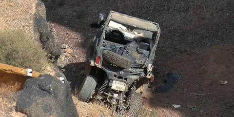 Vehículo precipitado en el rofero de Guatiza