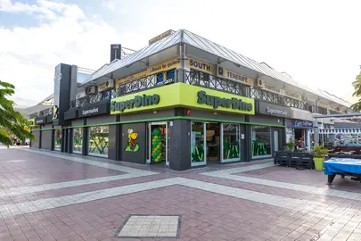 Fachada de SuperDino Apolo I.