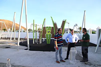 Visita del alcalde de Yaiza a las instalaciones.