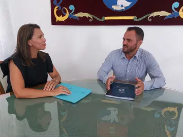 Yonathan de León y Maite Corujo.