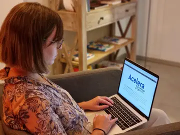 Acelera Pyme pc mueble.