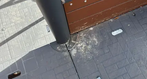 Detalle de un parque infantil en Playa Honda.