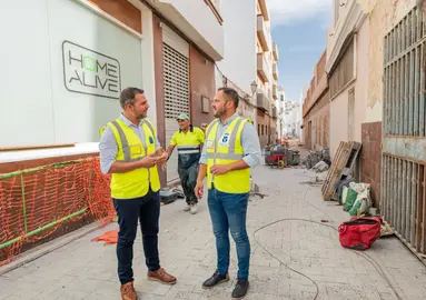 Medina y de León en la calle La Porra.