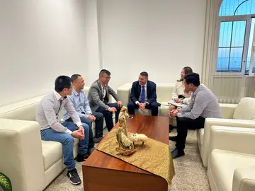 El presidente en la reunión.