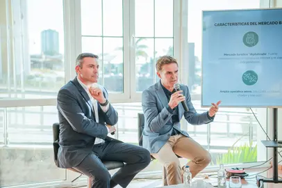 Oswaldo Betancort y Héctor Fernández.