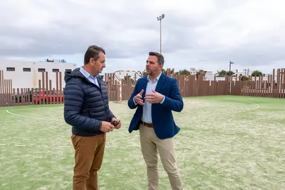 El vicepresidente junto al concejal de Obras de Haría.
