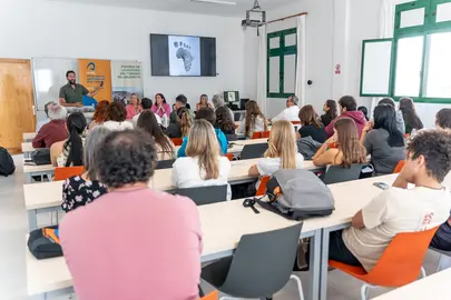 Día del Libro en la Escuela de Turismo.
