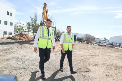 Visita obras Hospital.