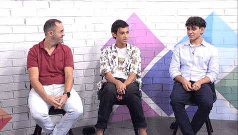 Profesor y alumnos del IES Playa Honda