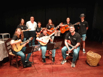 La Escuela de Folclore de San Bartolomé