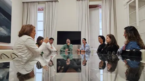 Reunión Echedey Eugenio, Maciot Cabrera, Aroa Revelo y Atria.