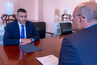 Reunión de Oswaldo Betancort y Anselmo Pestana.