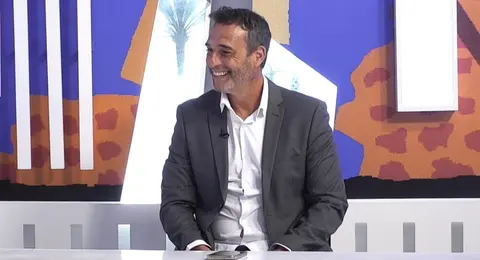 Alfredo Villalba.