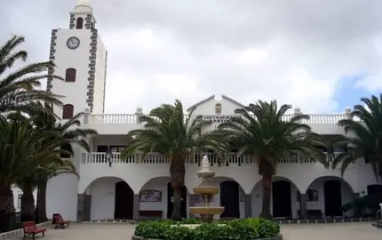 Ayuntamiento de San Bartolomé.