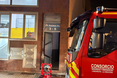 Incendio en una vivienda de la calle Eugenio Dors, en Arrecife.