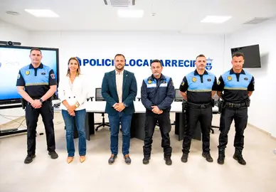 El alcalde Yonathan de León promueve estas jornadas para formar a los profesionales que puedan asistir a los menores en sus diferentes campos.