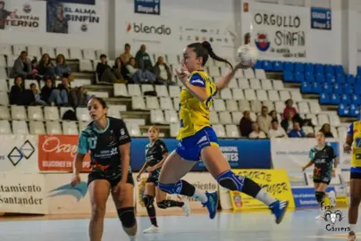 Una jugada del partido