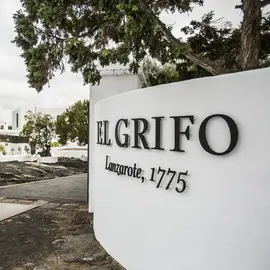 Foto de Bodegas El Grifo. Interior.