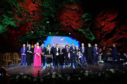 ACTO INSTITUCIONAL DE ENTREGA DE HONORES Y DISTINCIONES 2024 (TOD@S L@S PREMIAD@S)