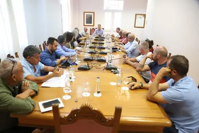 Reunión en el Cabildo