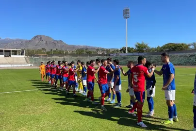 Saludo de los jugadores