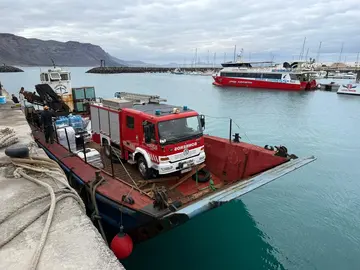 Camión de bomberos en La Graciosa (3)
