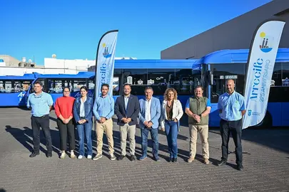 Arrecife ofrecerá un servicio gratuito de guaguas, con una lanzadera, para los sábados de Carnaval de Día. Presentación de las nuevas guaguas