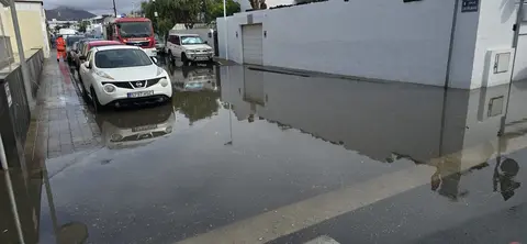 Lluvias en Playa Honda este martes (Foto: Archivo)