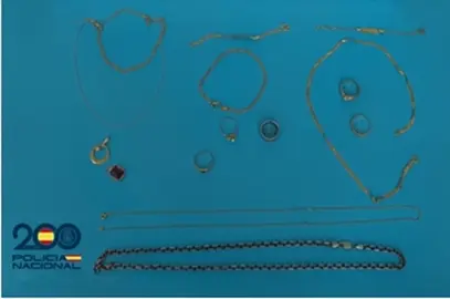 Foto de las joyas robadas