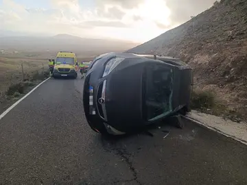 Vuelco del coche en Femés