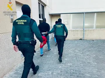 Momento de la detención en Lanzarote