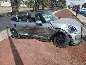 Uno de los coches implicados en el accidente en Lanzarote