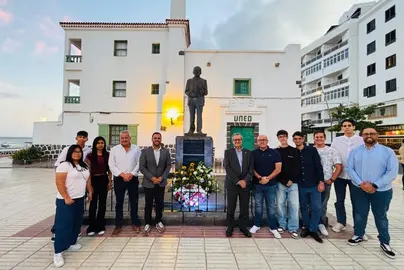 Homenaje a Blas Cabrera Felipe