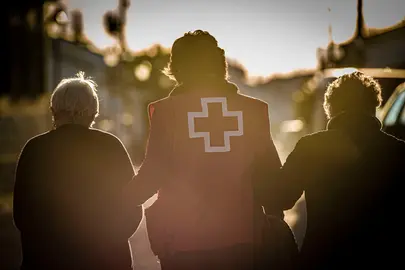 Foto Cruz Roja- Personas mayores